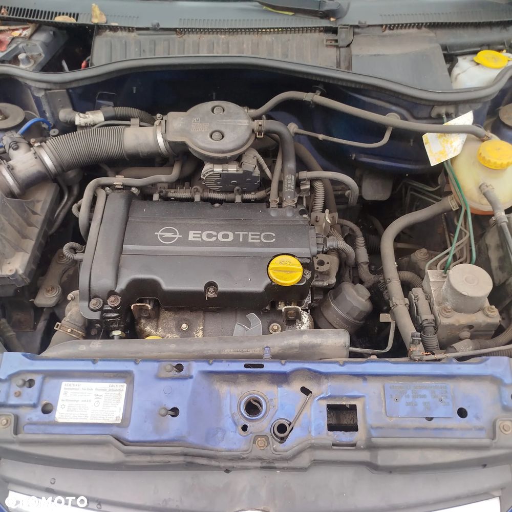 Opel Corsa C  na części . - 6