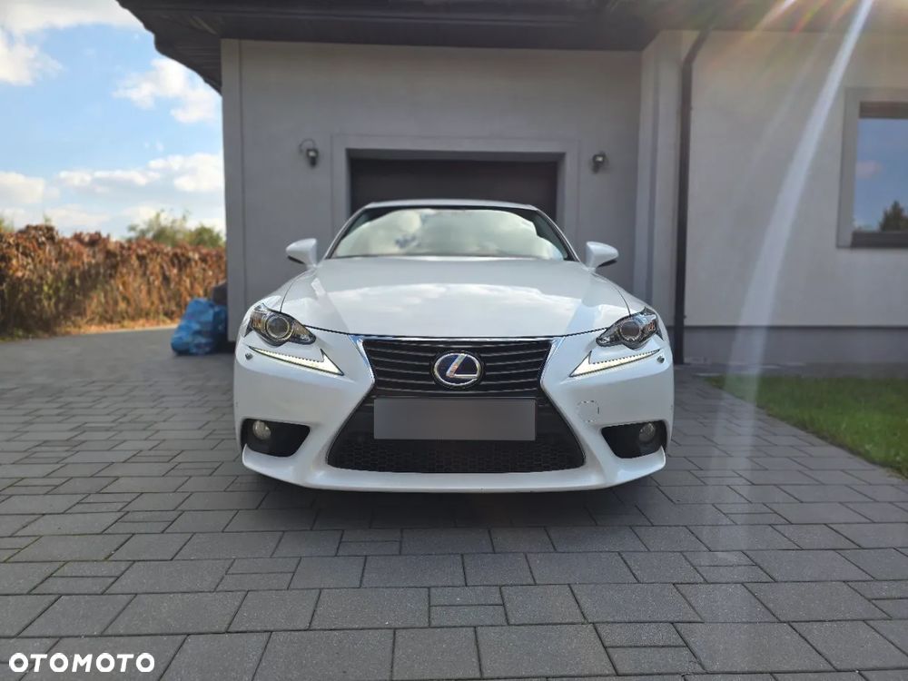 Lexus IS 300h Elegance - 7