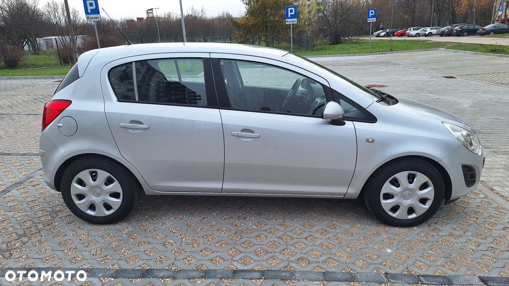 Opel Corsa 1.4 16V Energy - 10
