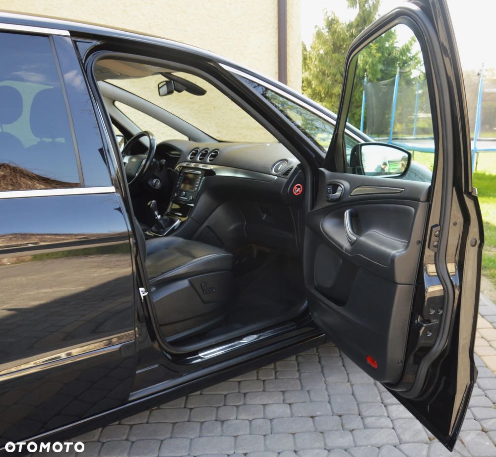 Ford S-Max - 24