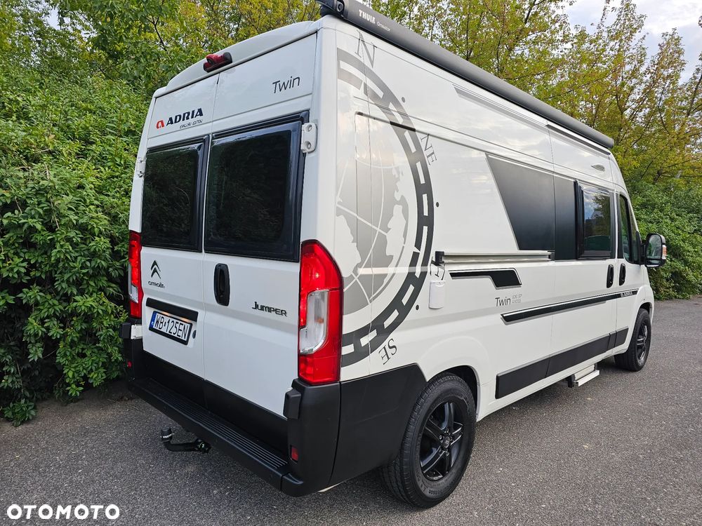 Adria TWIN 600 LUX Zimowy Hak MAX doposażony - 7