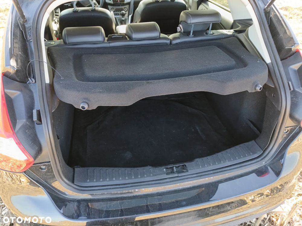 focus III 2.0 diesel 163km kod silnika TXDB AV4Q 6007CB kod farby FB - 6