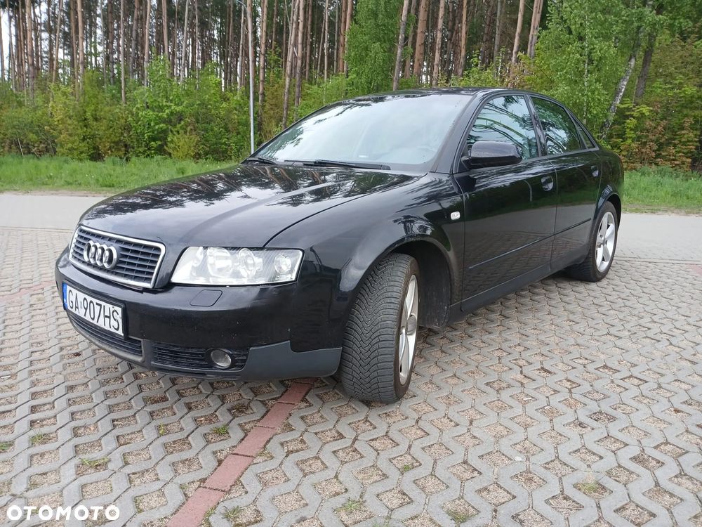 Audi A4 Limousine - 9