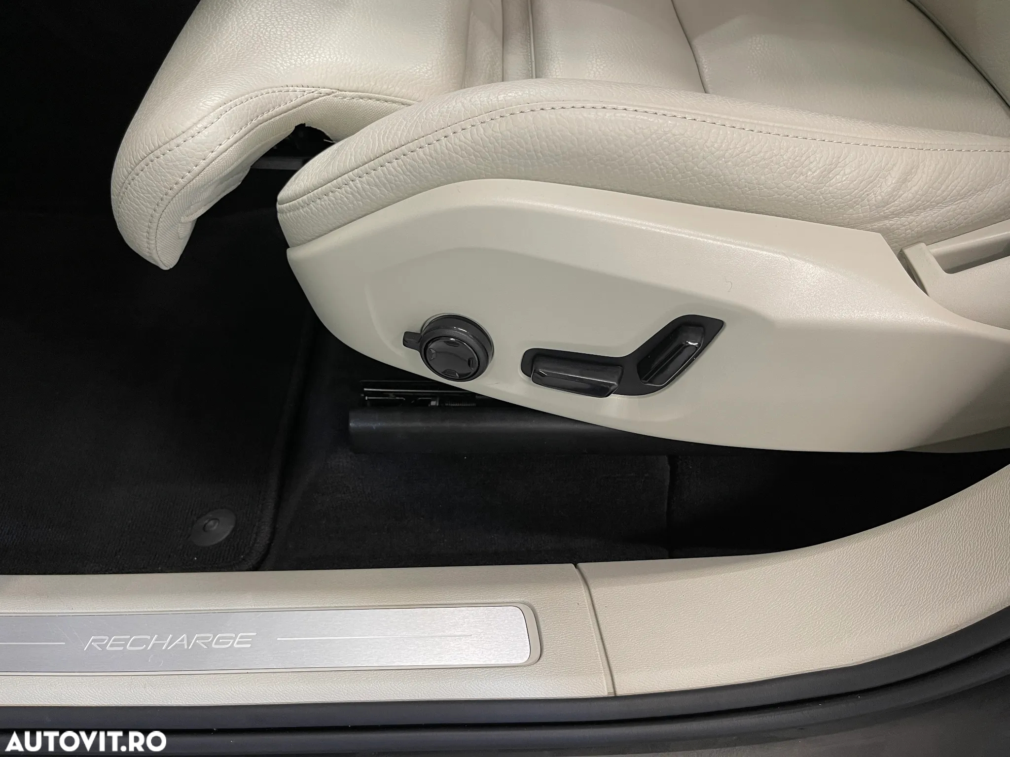Volvo XC 60 Recharge T6 Twin Engine eAWD Inscription Expression - 21