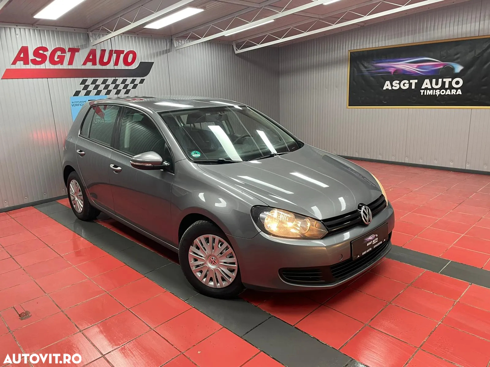 Volkswagen Golf - 3