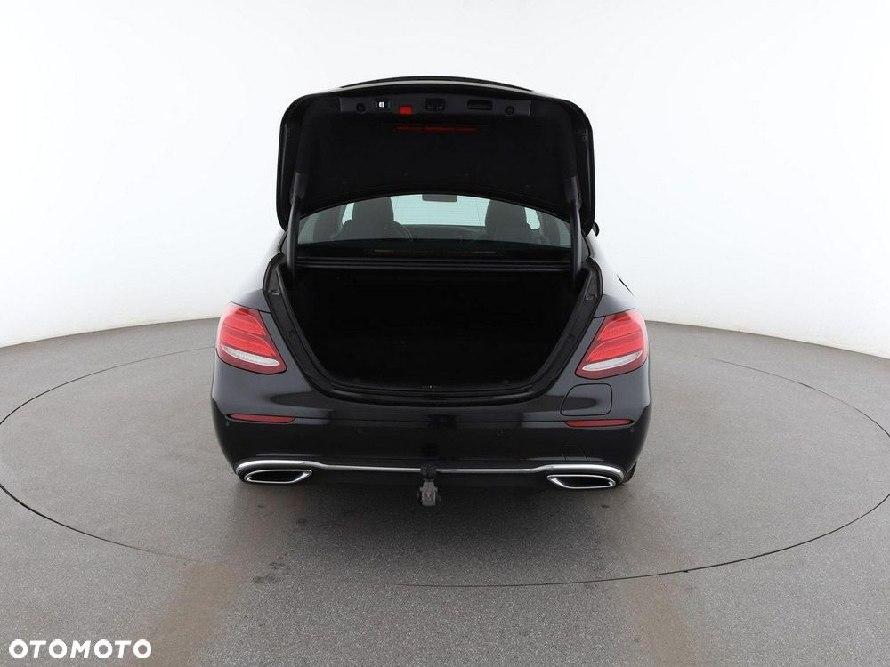 Mercedes-Benz Klasa E - 19