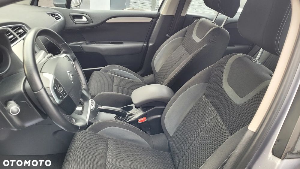 Citroën C4 e-HDi 115 ETG6 Exclusive - 9