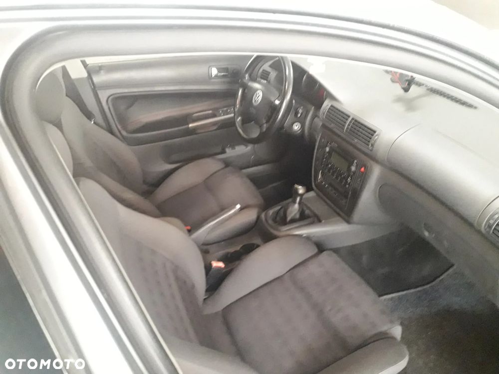 Volkswagen Passat 2.0 5V Trendline - 8