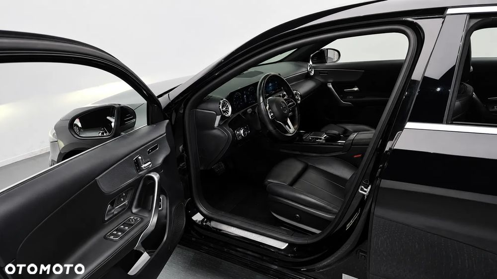 Mercedes-Benz Klasa A 220 7G-DCT Progressive - 13
