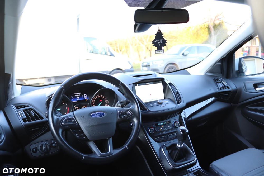 Ford Kuga 2.0 TDCi 2x4 Business Edition - 33