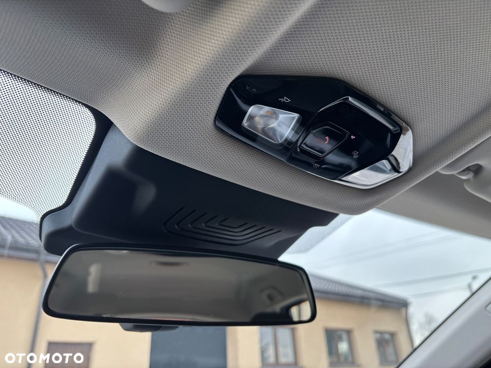 BMW Seria 2 218d Advantage sport - 24