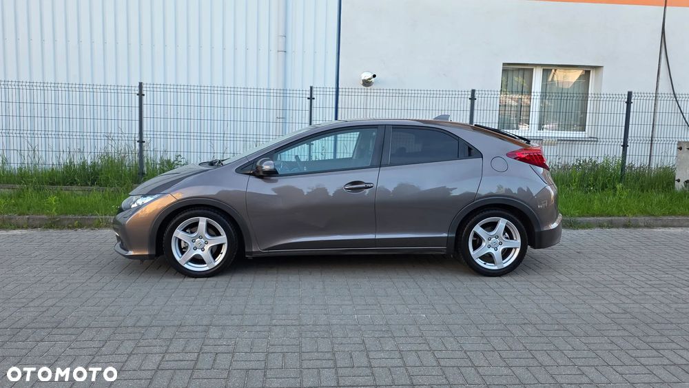 Honda Civic 1.8 Lifestyle Leather - 25