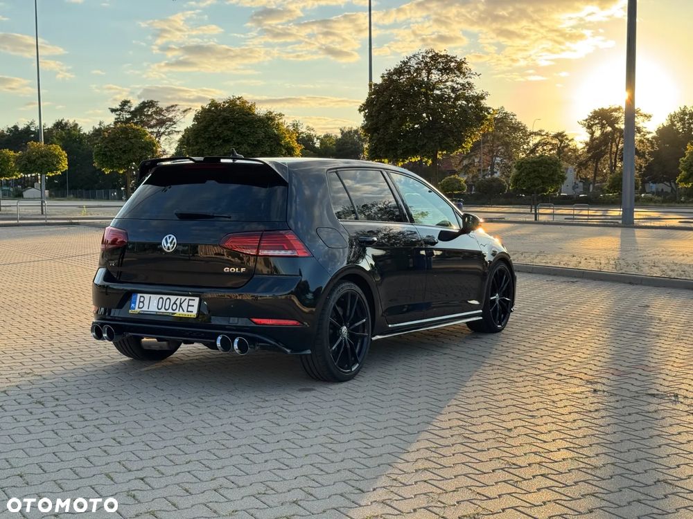 Volkswagen Golf - 4