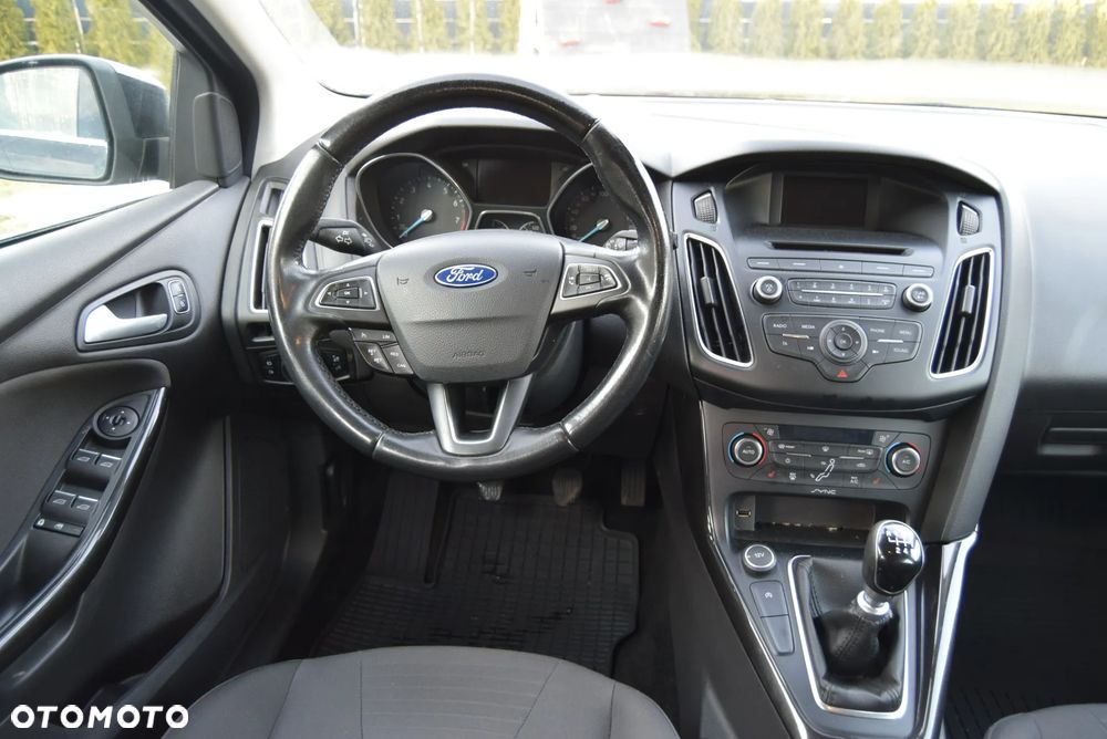 Ford Focus 1.0 EcoBoost Titanium - 20