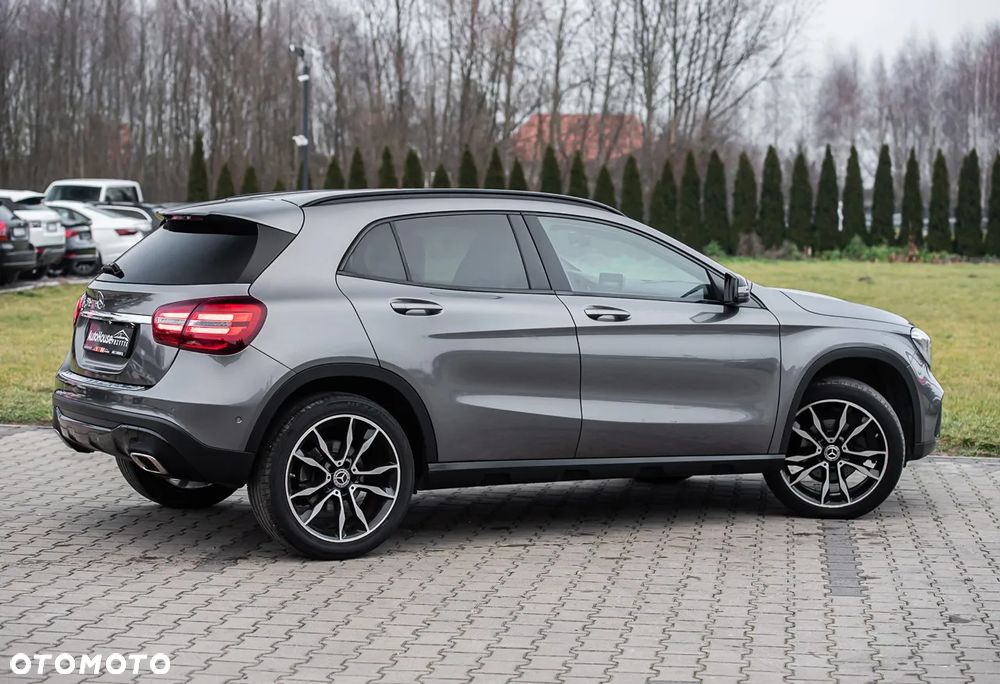 Mercedes-Benz GLA 200 7G-DCT Edition 1 - 15