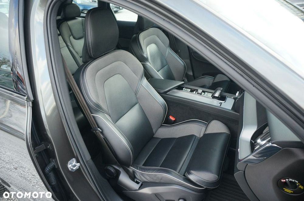 Volvo XC 60 B4 B Geartronic RDesign - 29