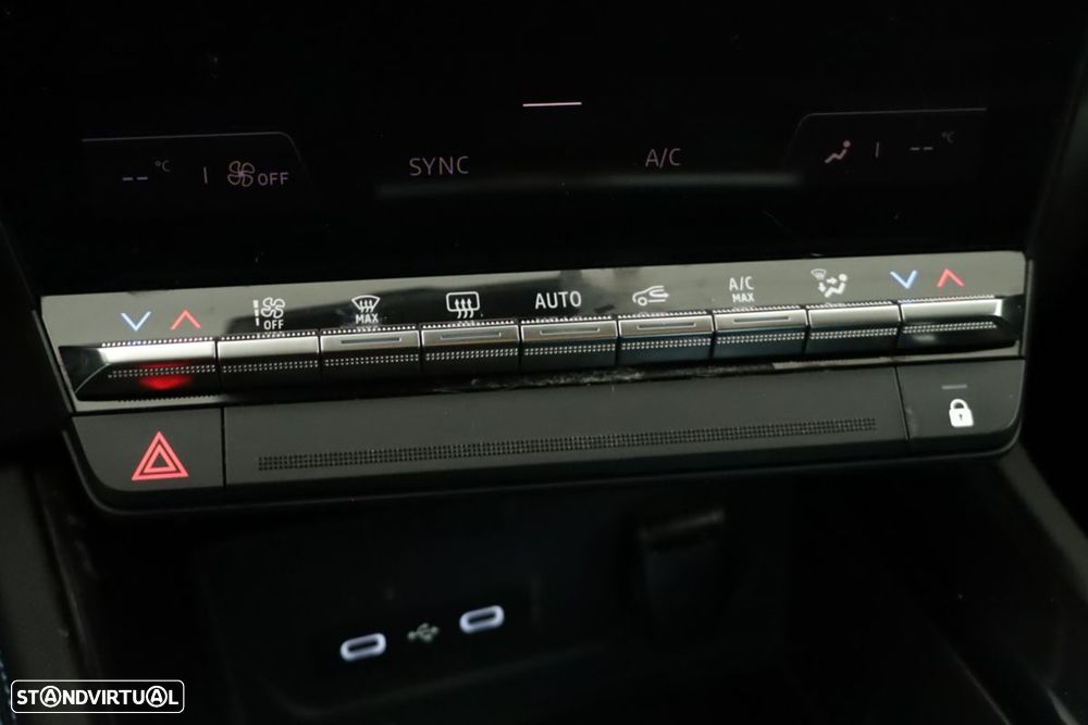 Renault Austral 1.2 E-Tech Techno Espirit - 13