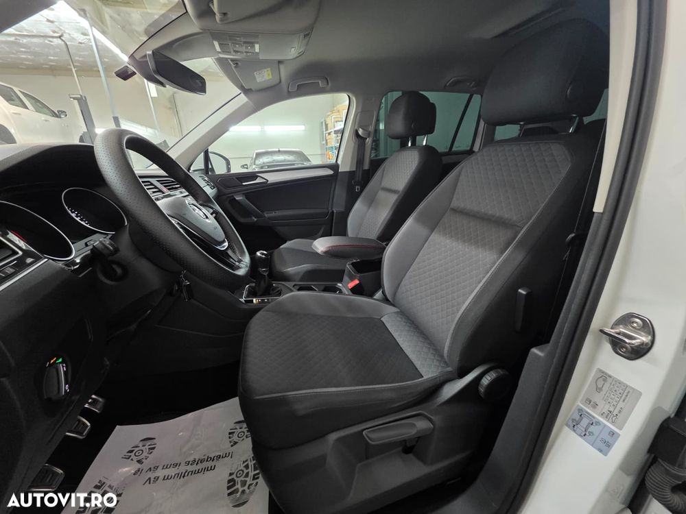 Volkswagen Tiguan - 10