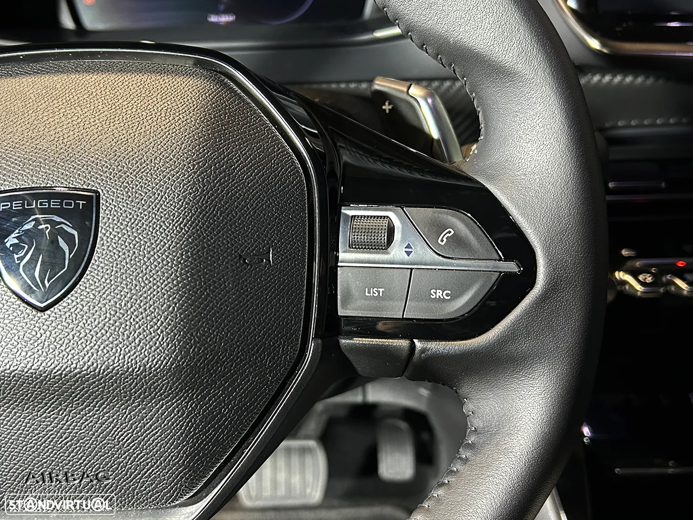 Peugeot 2008 1.2 PureTech Allure EAT8 - 20
