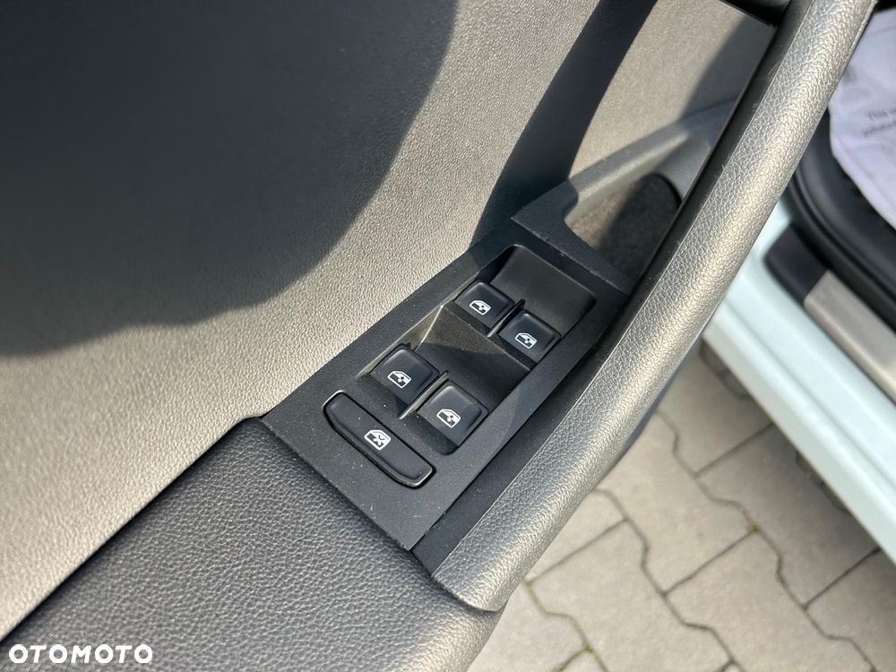 Skoda Octavia 2.0 TDI Elegance DSG - 31