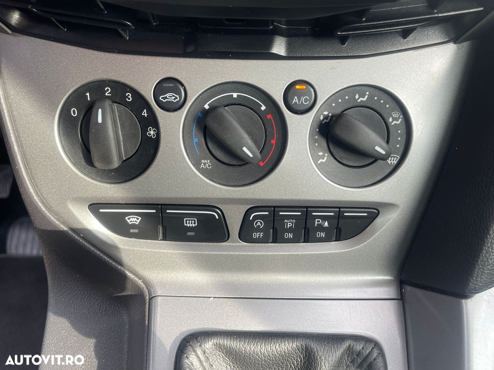 Ford Focus 1.0 EcoBoost Start-Stopp-System SYNC Edition - 22