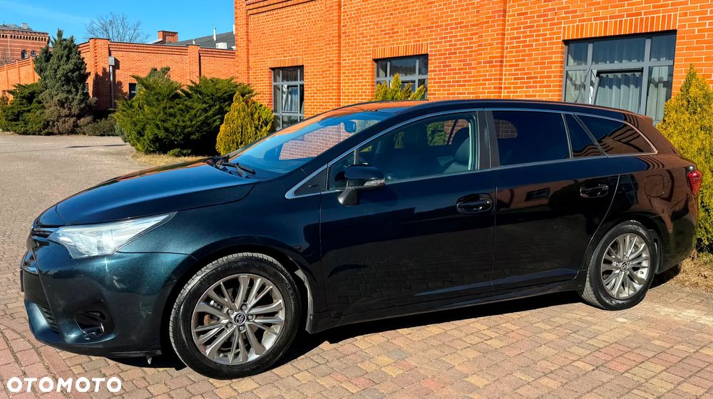 Toyota Avensis Touring Sports 1.6 D-4D Executive - 30