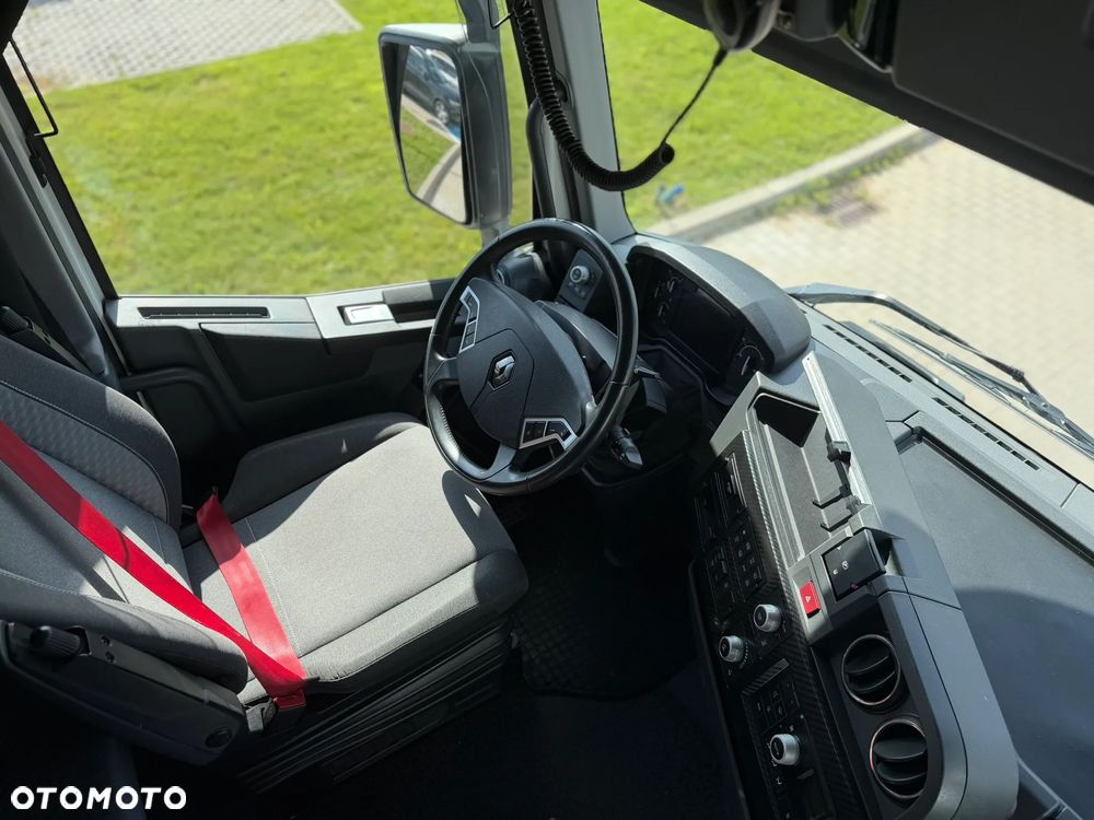 Renault T-HIGH 480TC - 11