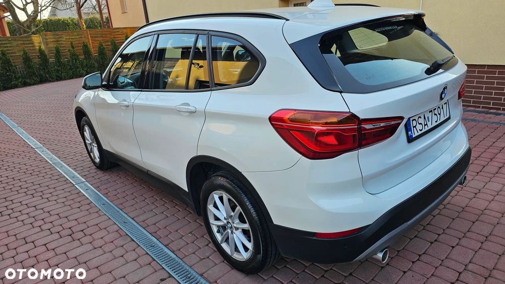 BMW X1 sDrive18d xLine - 6