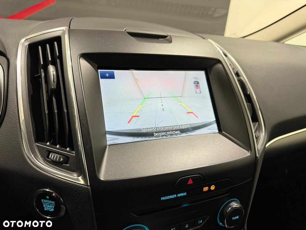 Ford S-Max - 33
