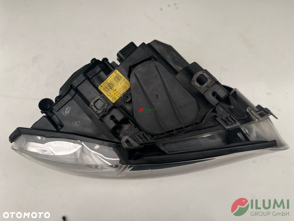 BMW E92 E93 M3 E90 Xenon Kl Reflektor Prawy 7162142 - 7