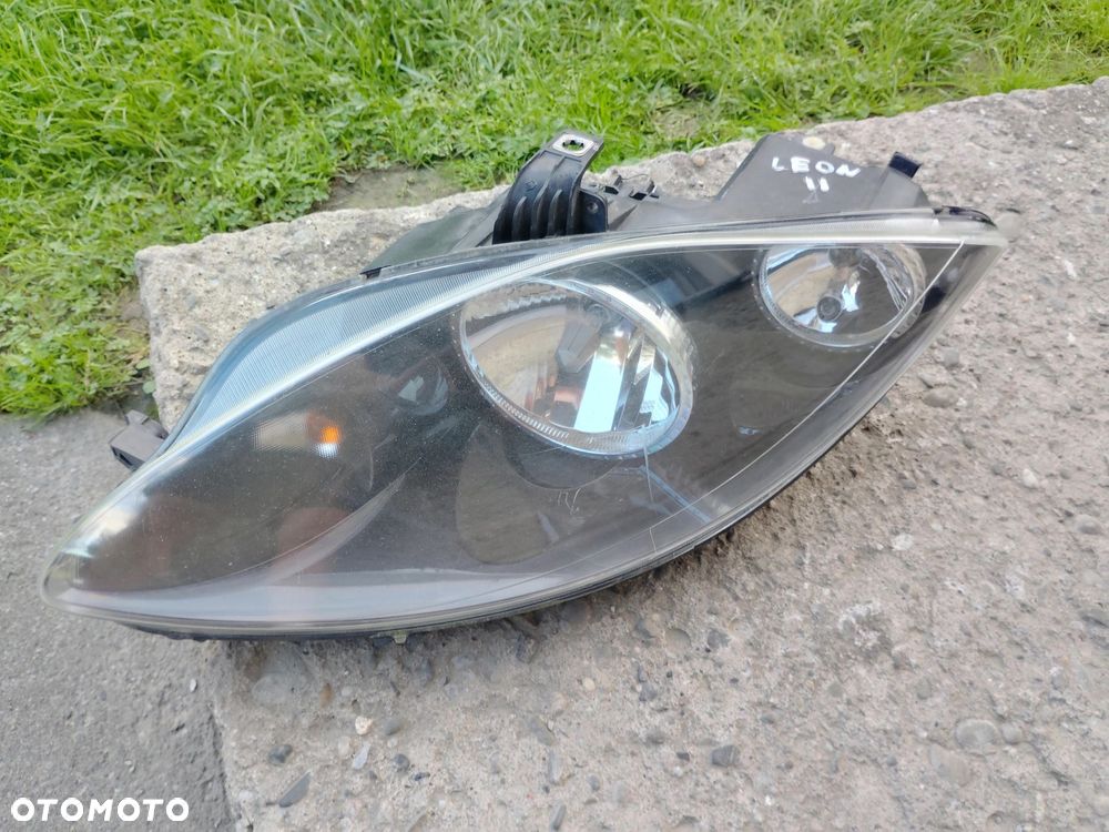 LAMPA PRZEDNIA LEWA SEAT LEON II 05/09r - 3