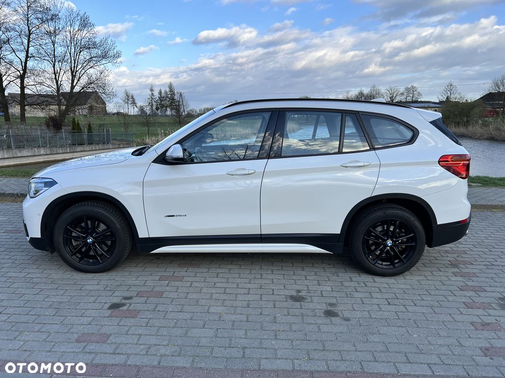 BMW X1 xDrive25d Sport Line - 7