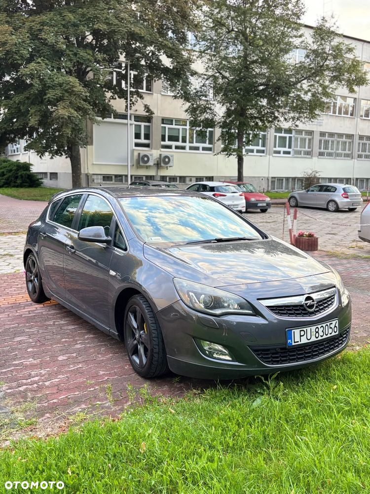 Opel Astra 1.6 T Sport - 10
