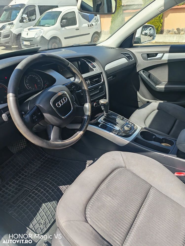 Audi A4 Limuzina - 5