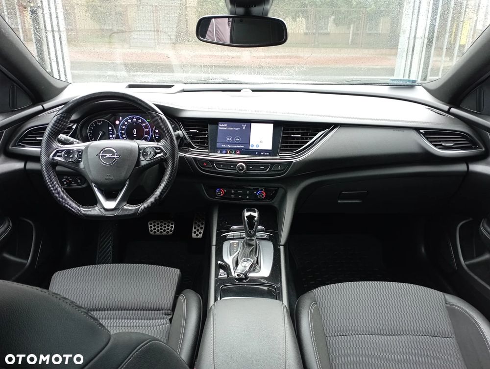 Opel Insignia CT 1.5 T Exclusive S&S - 12