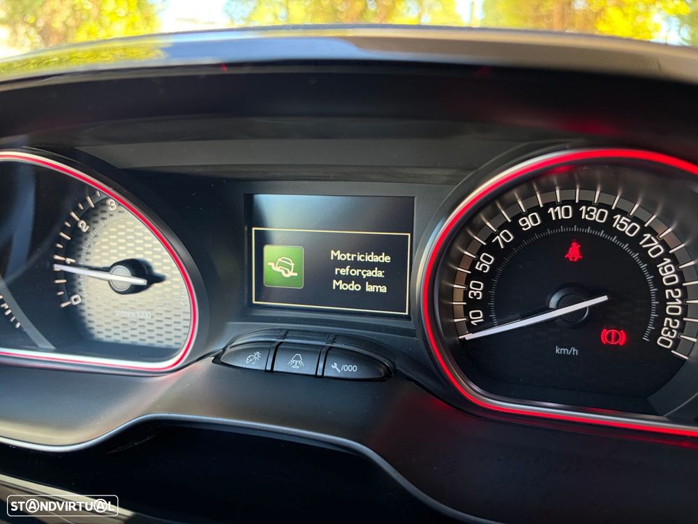 Peugeot 2008 1.2 PureTech GT Line - 43