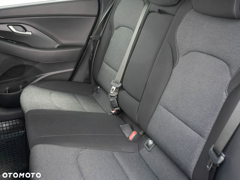 Hyundai i30 - 23