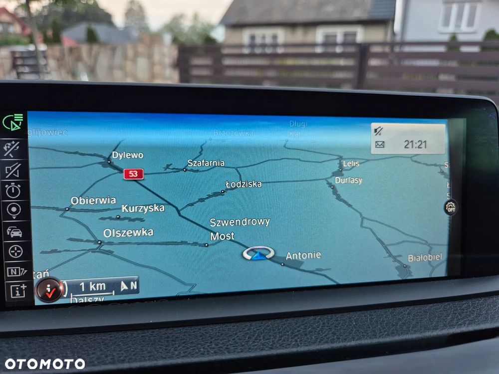 BMW Seria 3 320d Sport Line - 29