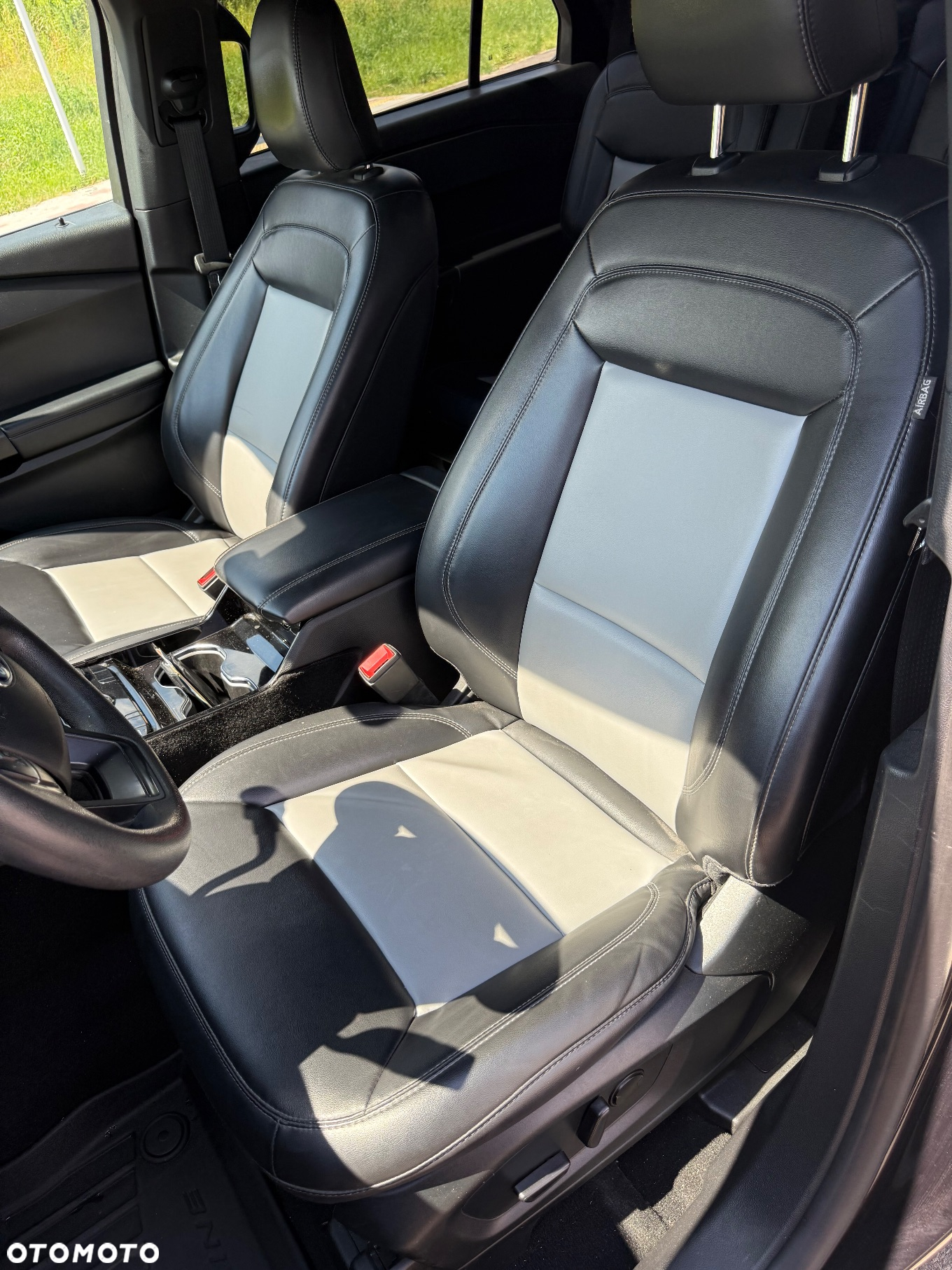Ford Explorer EcoBoost Plug-in Hybrid ST-LINE - 13