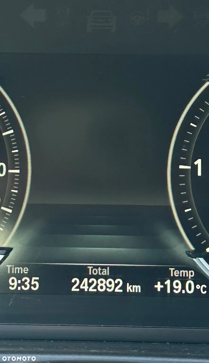 BMW Seria 5 525d xDrive Luxury Line - 29