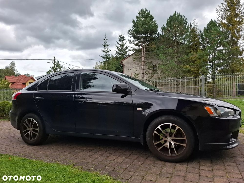 Mitsubishi Lancer 1.8 Invite - 4