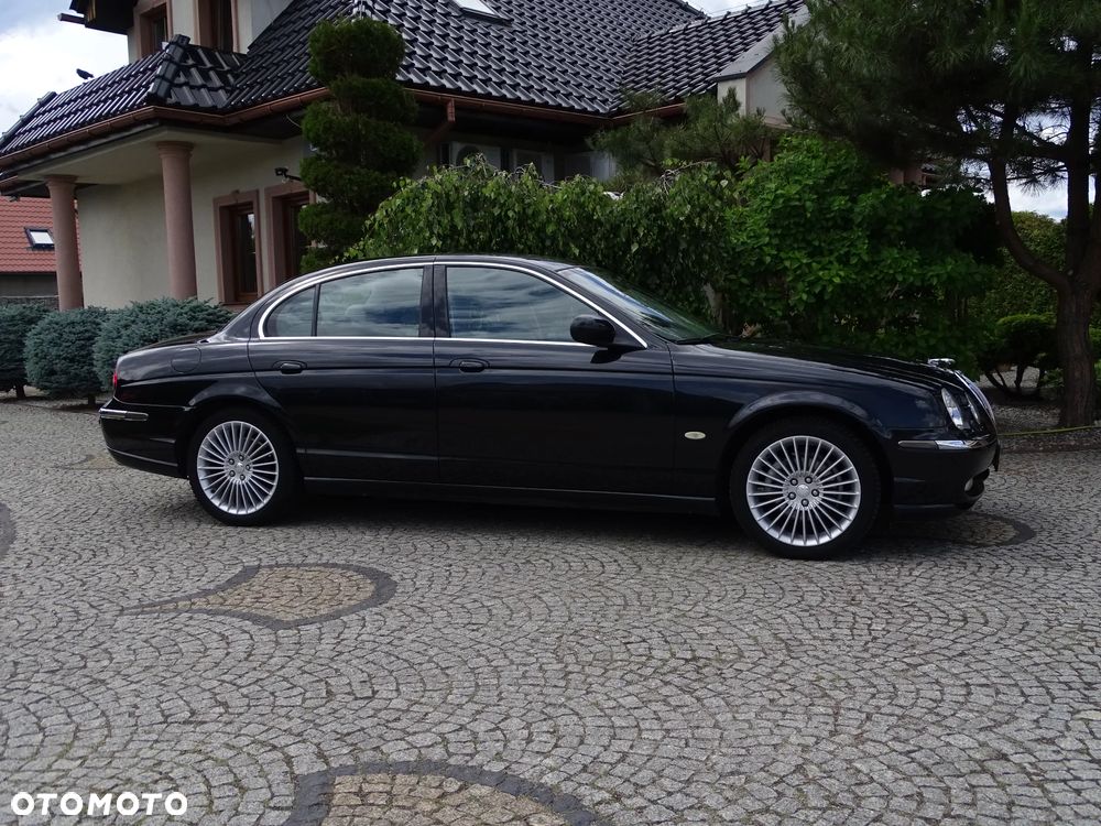Jaguar S-Type - 8