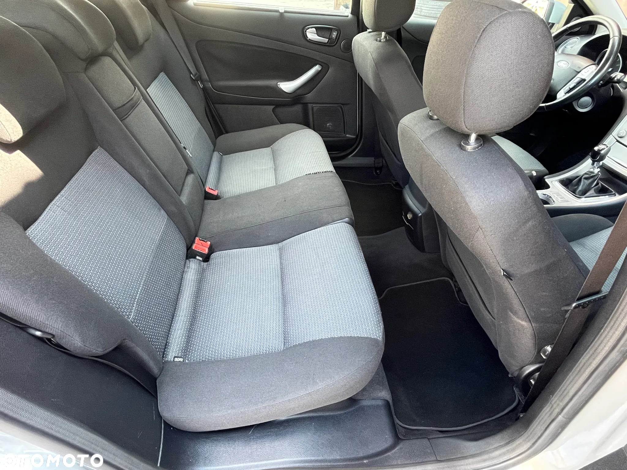 Ford Mondeo - 13