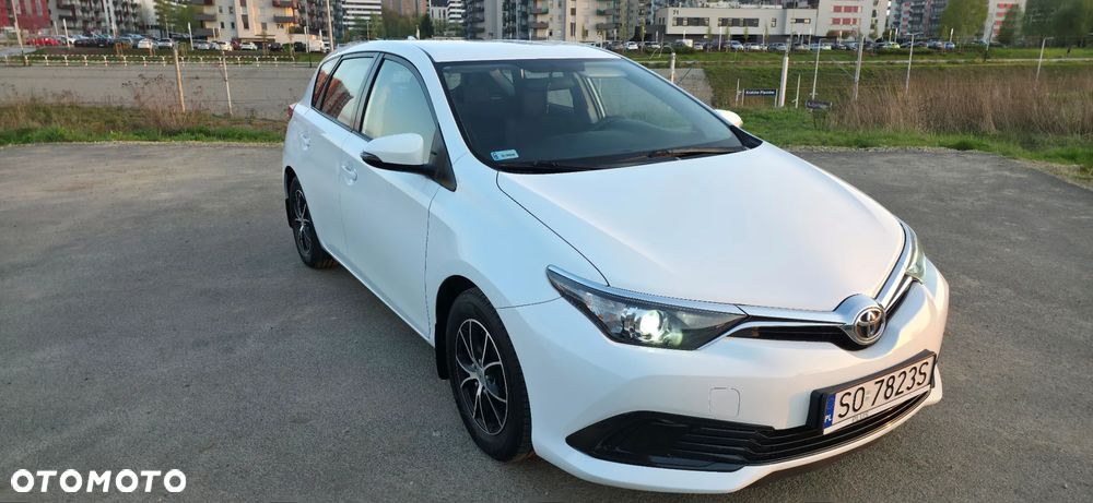 Toyota Auris 1.33 VVT-i Premium Comfort - 11