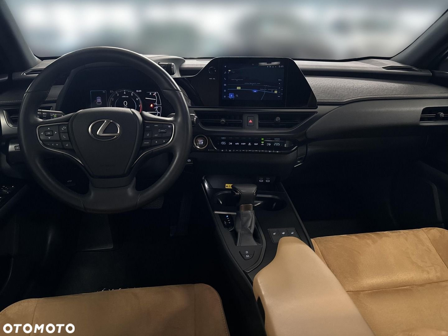 Lexus UX - 25