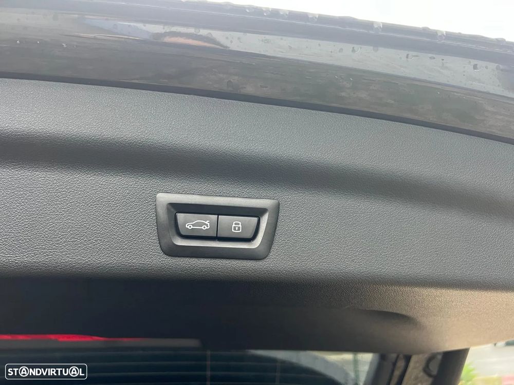 BMW iX1 xDrive30 xLine - 20