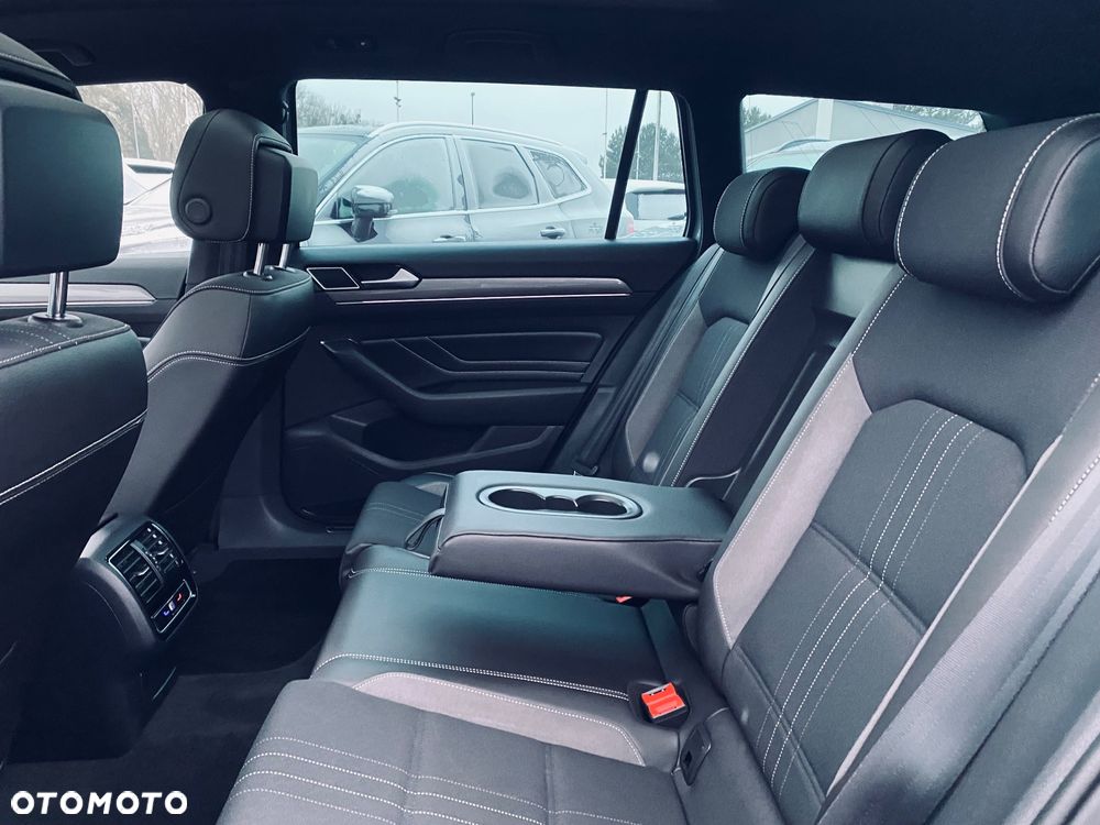 Volkswagen Passat Alltrack 2.0 TDI SCR DSG 4Motion - 39