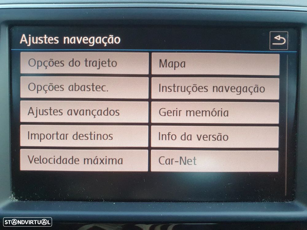 VW Golf 1.6 TDI Confortline - 19