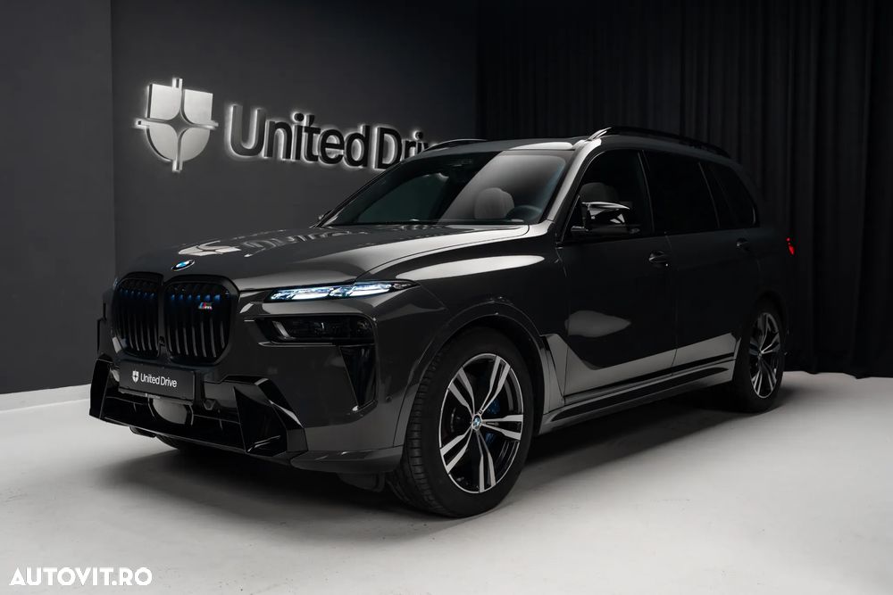 BMW X7 M60i xDrive AT MHEV - 1