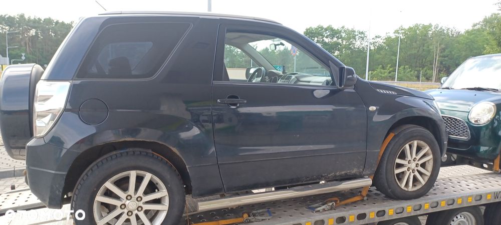 Suzuki Grand Vitara 1.6 De luxe - 2